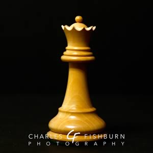 House of Staunton Reykjavik II wooden chess set, white queen